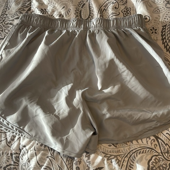 Grey Nike women’s running shorts - Picture 3 of 3
